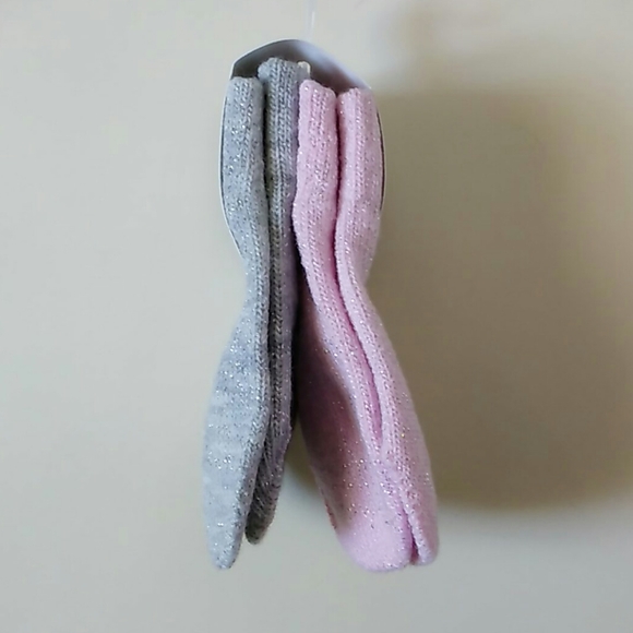 NWT 2 Pairs of Child's Sparkly Mittens - Picture 1 of 3